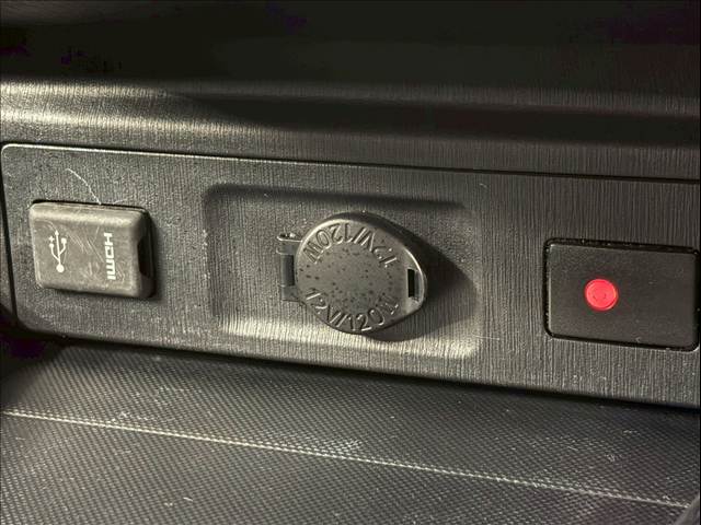 トヨタ&nbsp;プリウスαの画像8