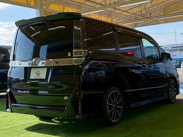 トヨタ&nbsp;ヴォクシーの画像16