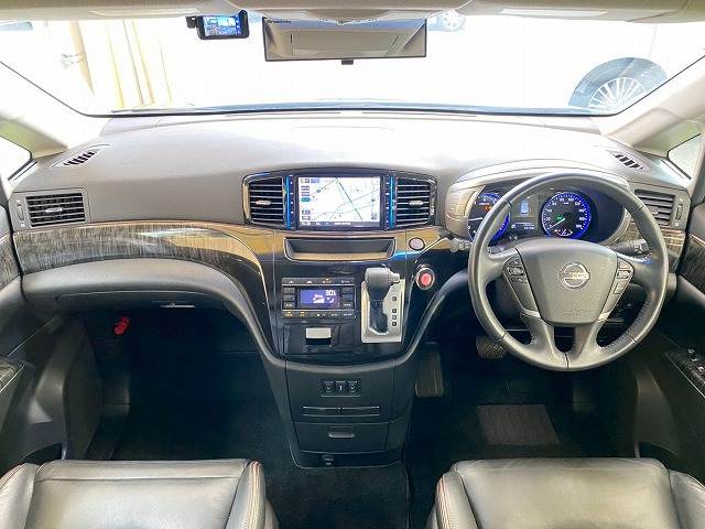 エルグランド250ハイウェイスタープレミアム 内装他