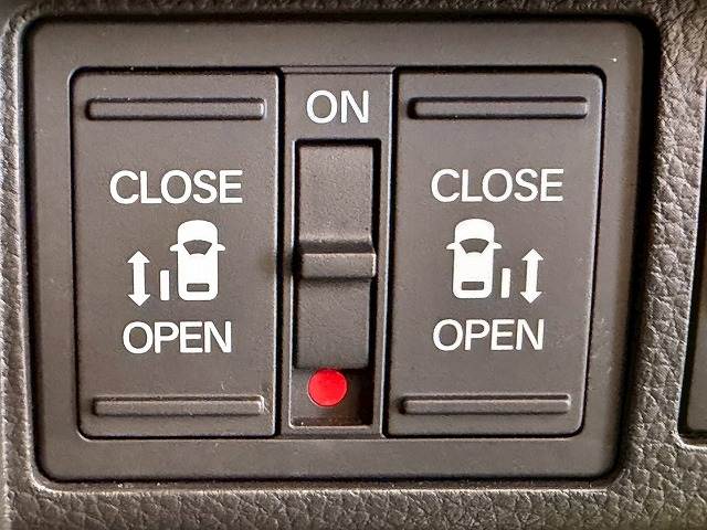 ステップワゴンe:HEV SPADA 内装他