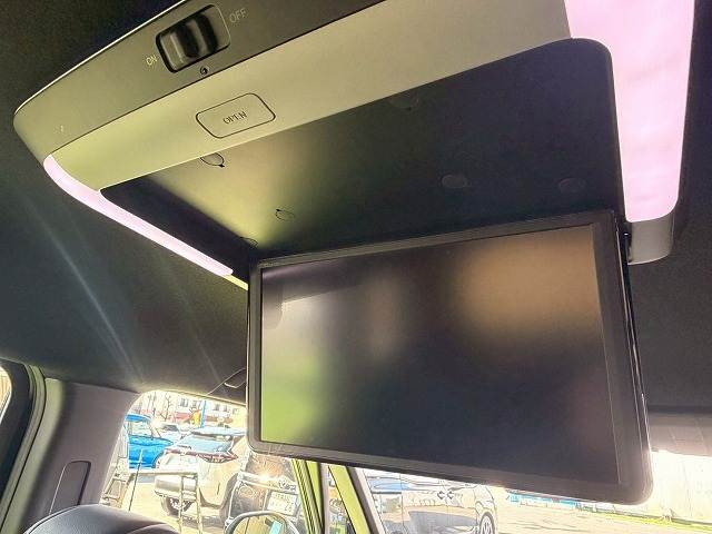 ステップワゴンe:HEV SPADA 内装他