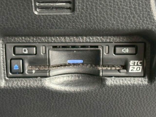 トヨタ&nbsp;ヴォクシーハイブリッドの画像12