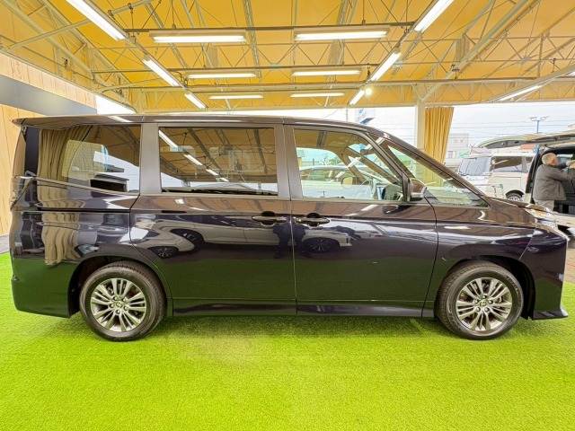 トヨタ&nbsp;ヴォクシーハイブリッドの画像18