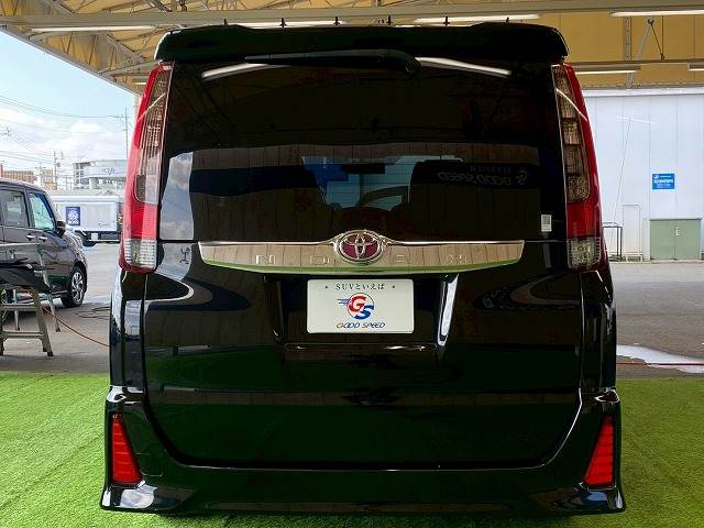 トヨタ ノアの画像17