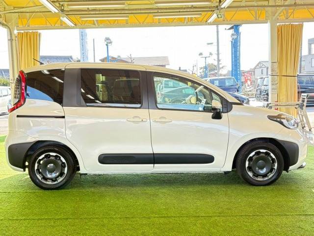 トヨタ&nbsp;シエンタハイブリッドの画像16