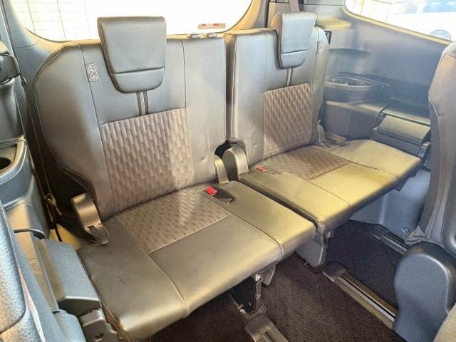 トヨタ ノアハイブリッドの画像11