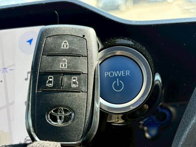 トヨタ ノアハイブリッドの画像13