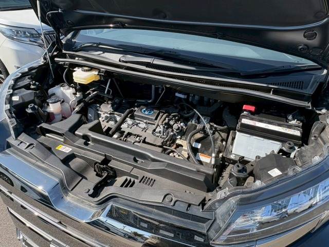 トヨタ ノアハイブリッドの画像14