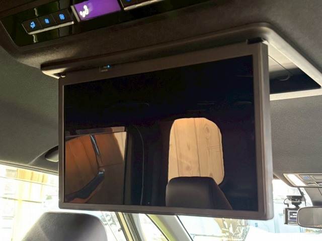 トヨタ ヴォクシーハイブリッドの画像5