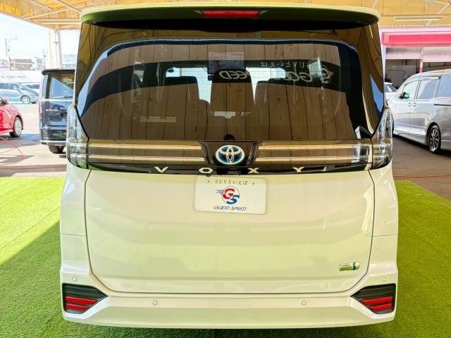 トヨタ ヴォクシーハイブリッドの画像17