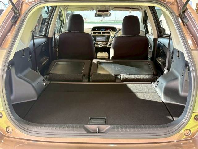 トヨタ プリウスαの画像11