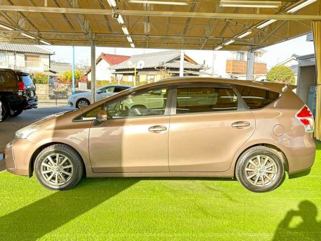 トヨタ プリウスαの画像15