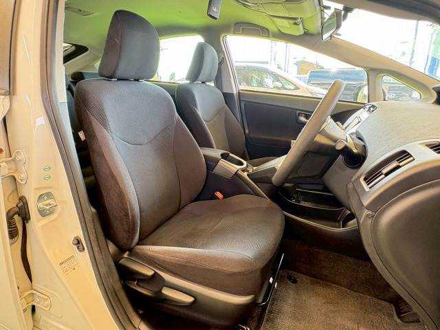 トヨタ プリウスの画像9