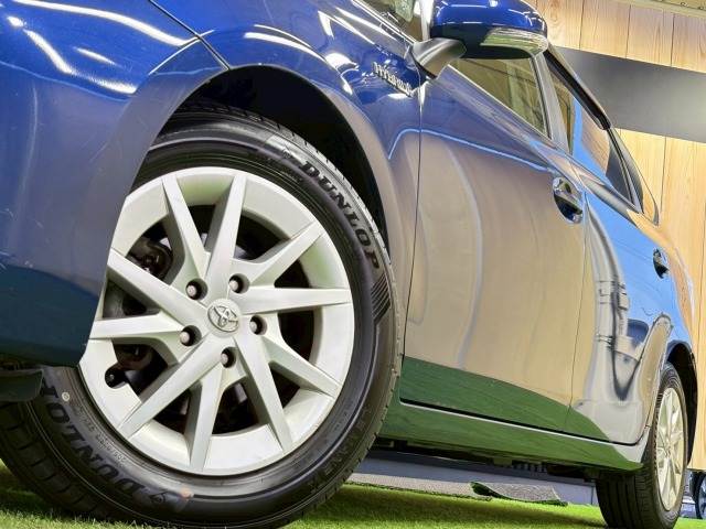 トヨタ プリウスαの画像16