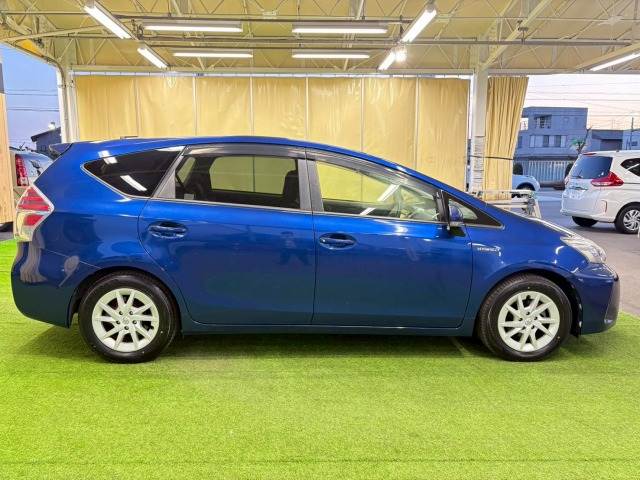 トヨタ プリウスαの画像18