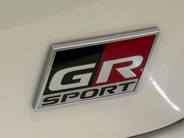 トヨタ プリウスαの画像11