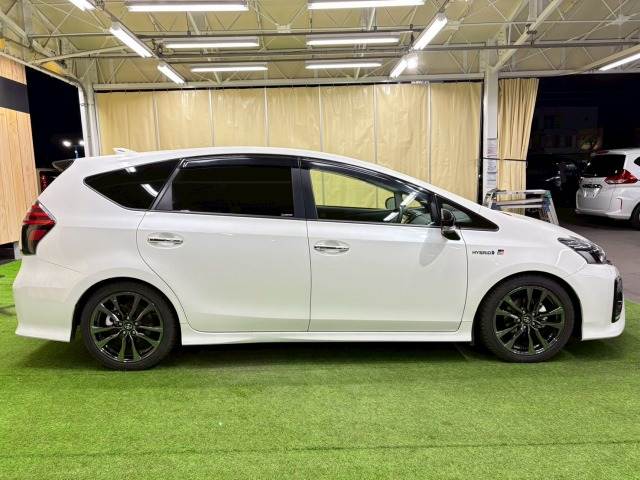 トヨタ プリウスαの画像18