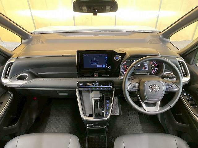 トヨタ&nbsp;ノアの画像3