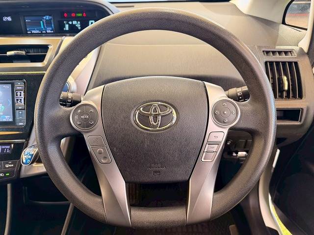 トヨタ&nbsp;プリウスαの画像6