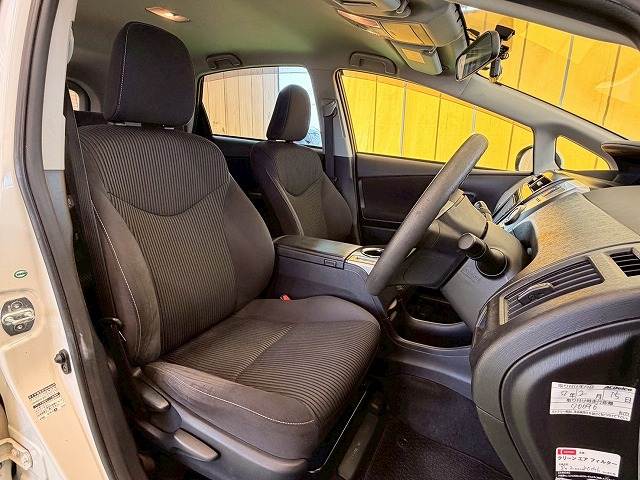 トヨタ&nbsp;プリウスαの画像9