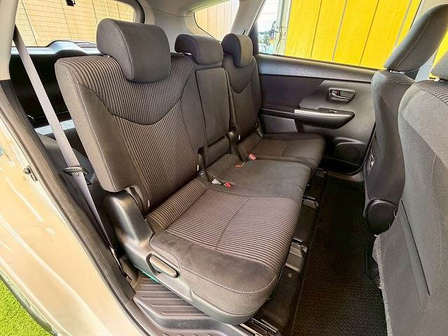 トヨタ&nbsp;プリウスαの画像10