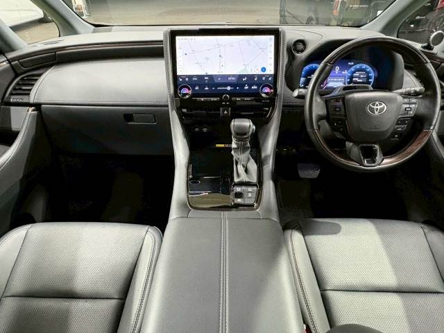 トヨタ&nbsp;アルファードの画像3