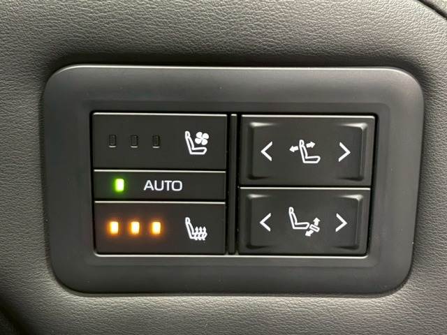 トヨタ&nbsp;アルファードの画像12