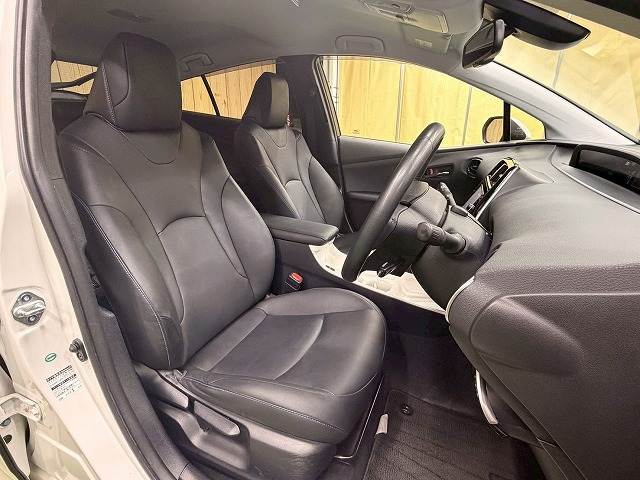 トヨタ&nbsp;プリウスの画像9