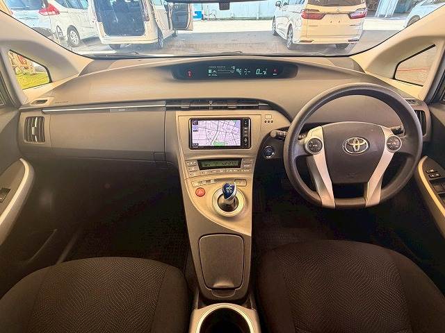 トヨタ&nbsp;プリウスの画像3