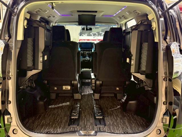 トヨタ&nbsp;ヴェルファイアの画像12