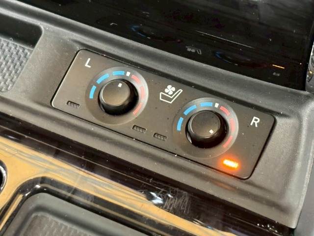 トヨタ&nbsp;ヴェルファイアの画像9