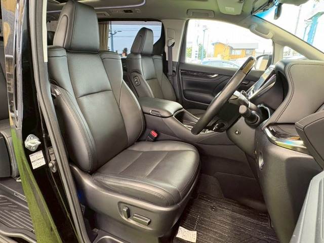 トヨタ&nbsp;ヴェルファイアの画像10