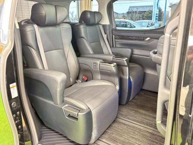 トヨタ&nbsp;ヴェルファイアの画像11