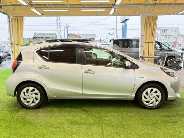 トヨタ&nbsp;アクアの画像18