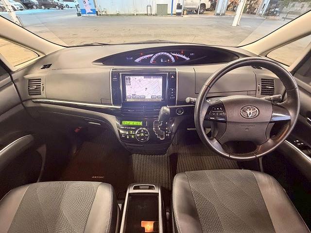 トヨタ エスティマの画像3