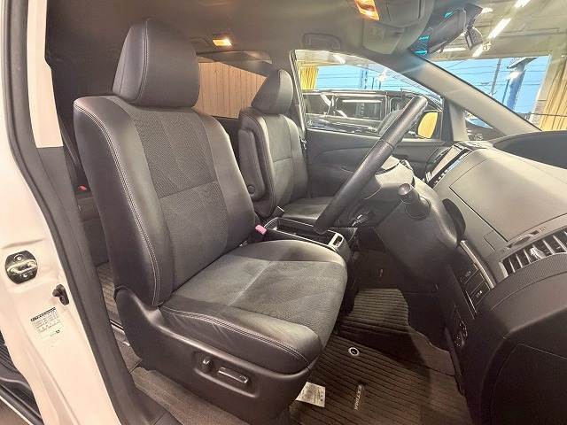 トヨタ エスティマの画像9