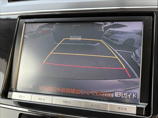 トヨタ プリウスαの画像4