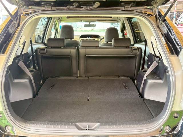 トヨタ プリウスαの画像12