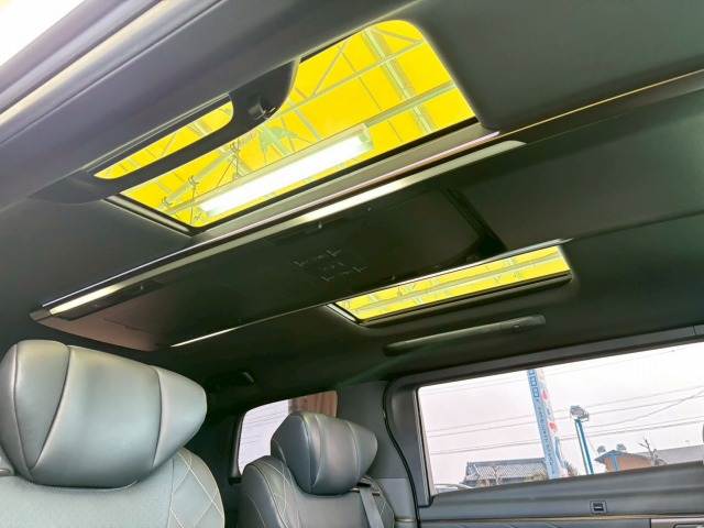 トヨタ ヴェルファイアハイブリッドの画像8