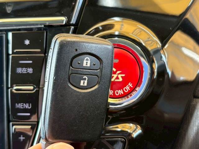 トヨタ&nbsp;プリウスαの画像8