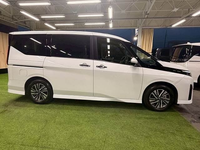 日産&nbsp;セレナの画像15