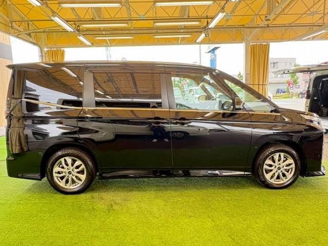 トヨタ&nbsp;ヴォクシーの画像15