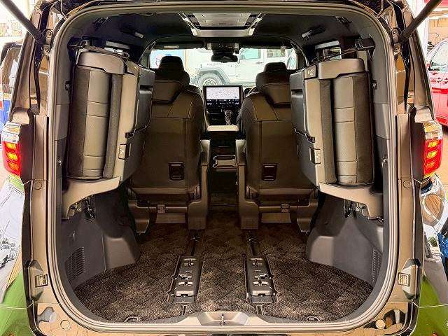 トヨタ&nbsp;アルファードの画像12