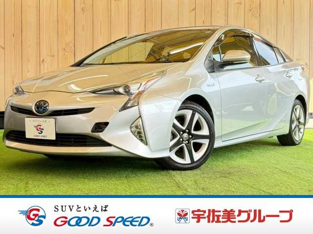 トヨタプリウスS “ツーリングセレクション”