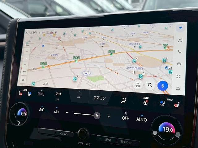 トヨタ アルファードハイブリッドの画像4