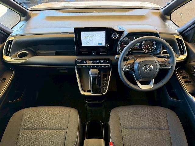 トヨタ&nbsp;ノアの画像3