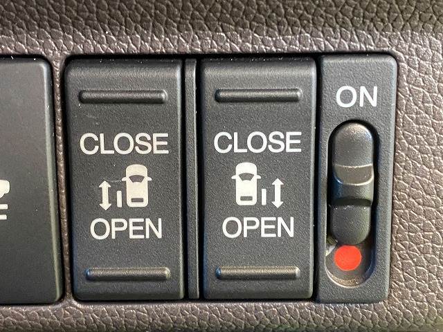 フリードハイブリッド□HYBRID G Honda SENSING 内装他