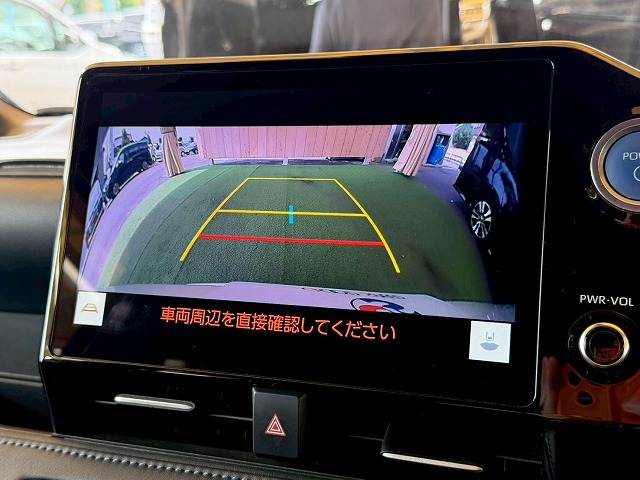 トヨタ ヴォクシーハイブリッドの画像5