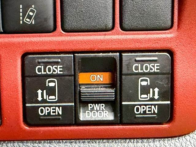 ヴォクシーZS 内装他