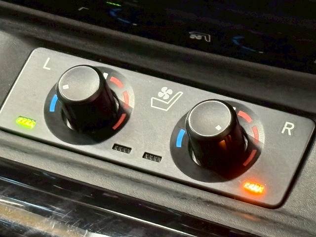 トヨタ アルファードの画像12